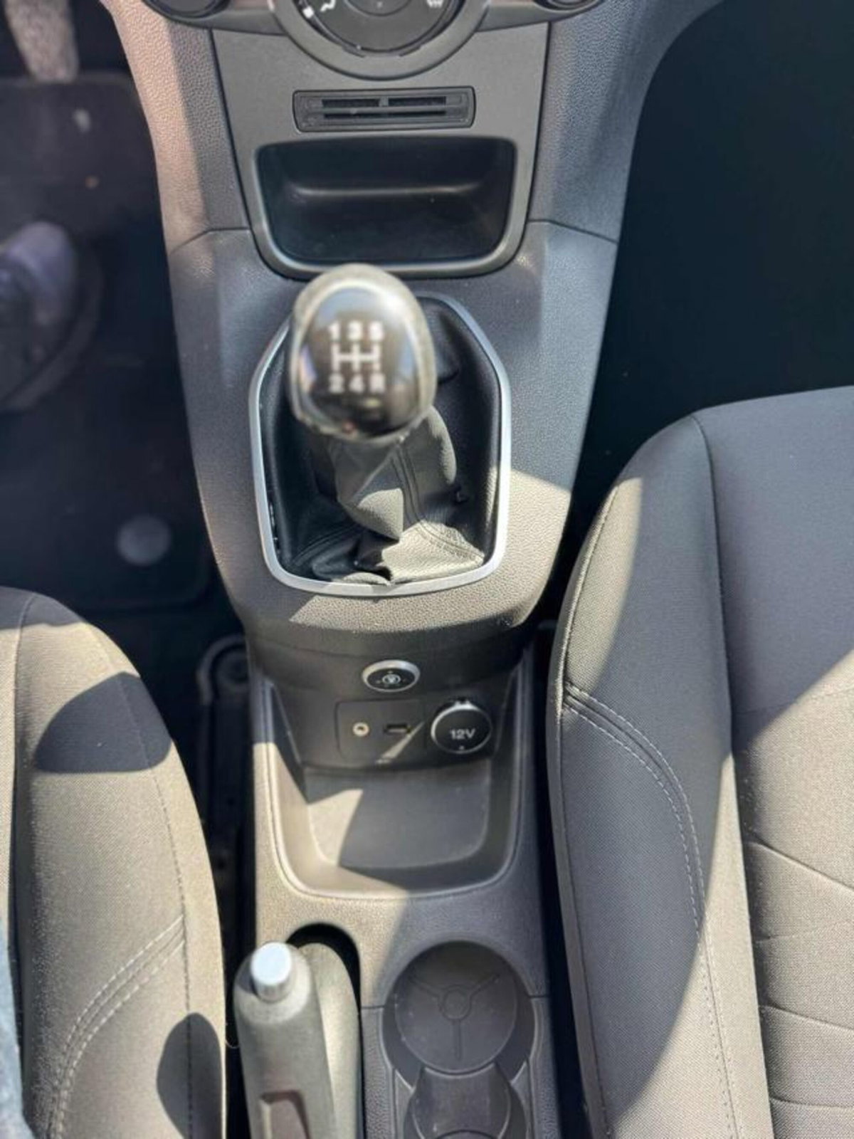 Ford Fiesta 1.4 5 porte Bz.- GPL Titanium (14)