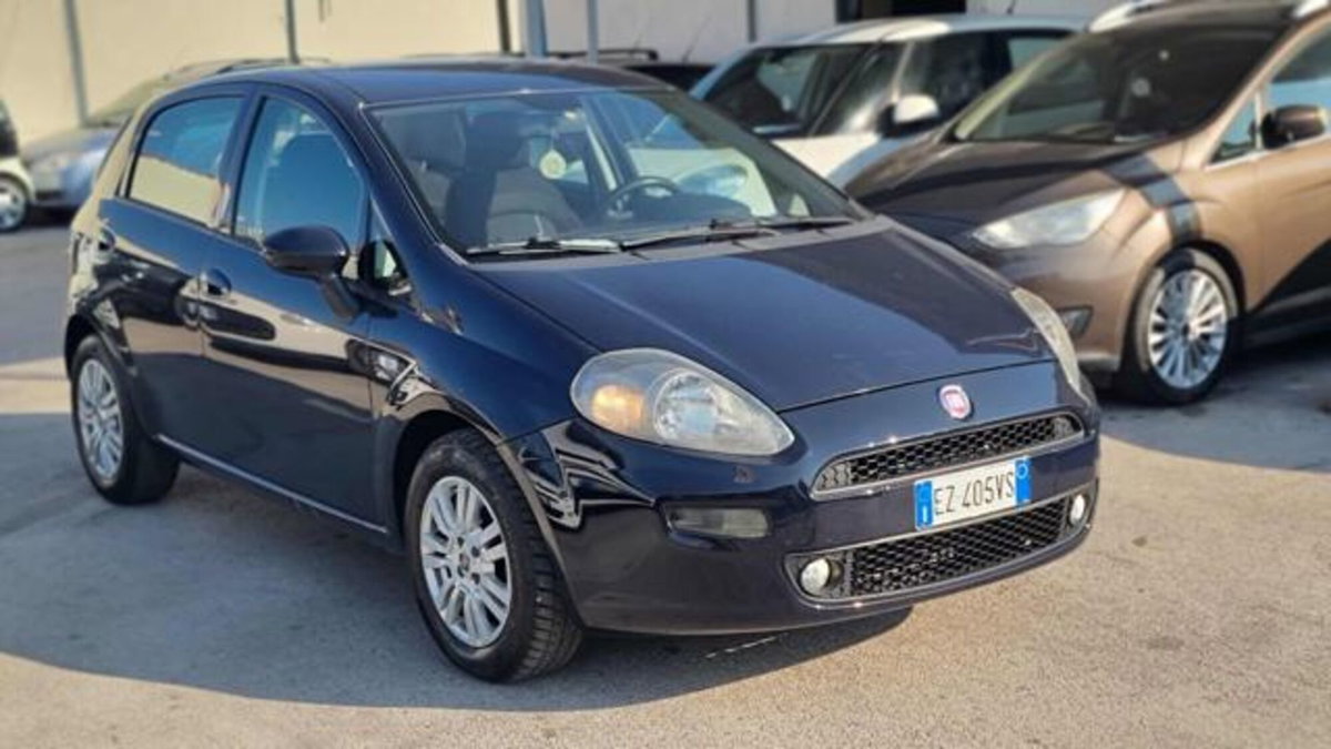 Fiat Punto 1.3 MJT II 75 CV 5 porte Lounge (3)