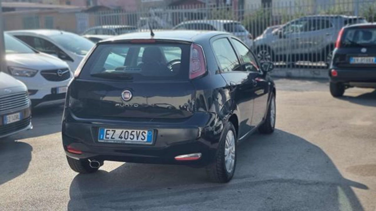 Fiat Punto 1.3 MJT II 75 CV 5 porte Lounge (4)