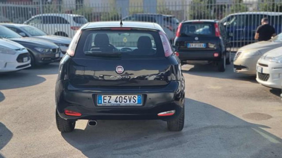 Fiat Punto 1.3 MJT II 75 CV 5 porte Lounge (5)