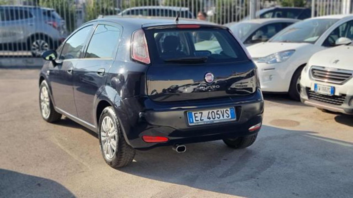 Fiat Punto 1.3 MJT II 75 CV 5 porte Lounge (6)