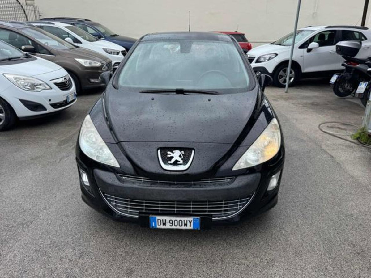 Peugeot 308 1.6 HDi 110CV 5p. Business (2)
