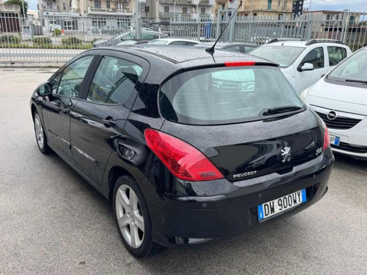 Peugeot 308 1.6 HDi 110CV 5p. Business (6)