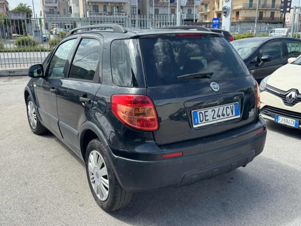Fiat Sedici 1.9 MJT 4x2 Emotion (6)