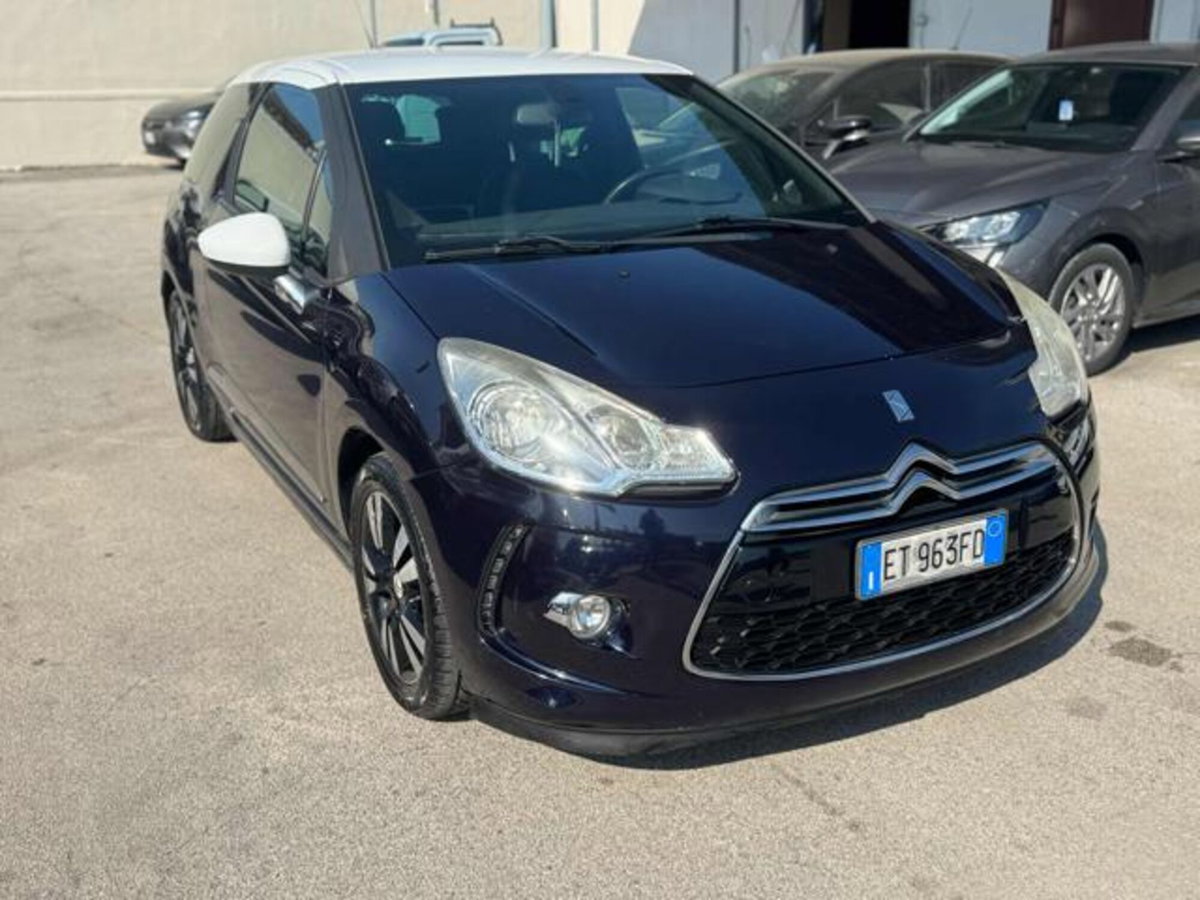 Ds DS 3 Coupé DS 3 1.2 VTi 82 Chic (3)