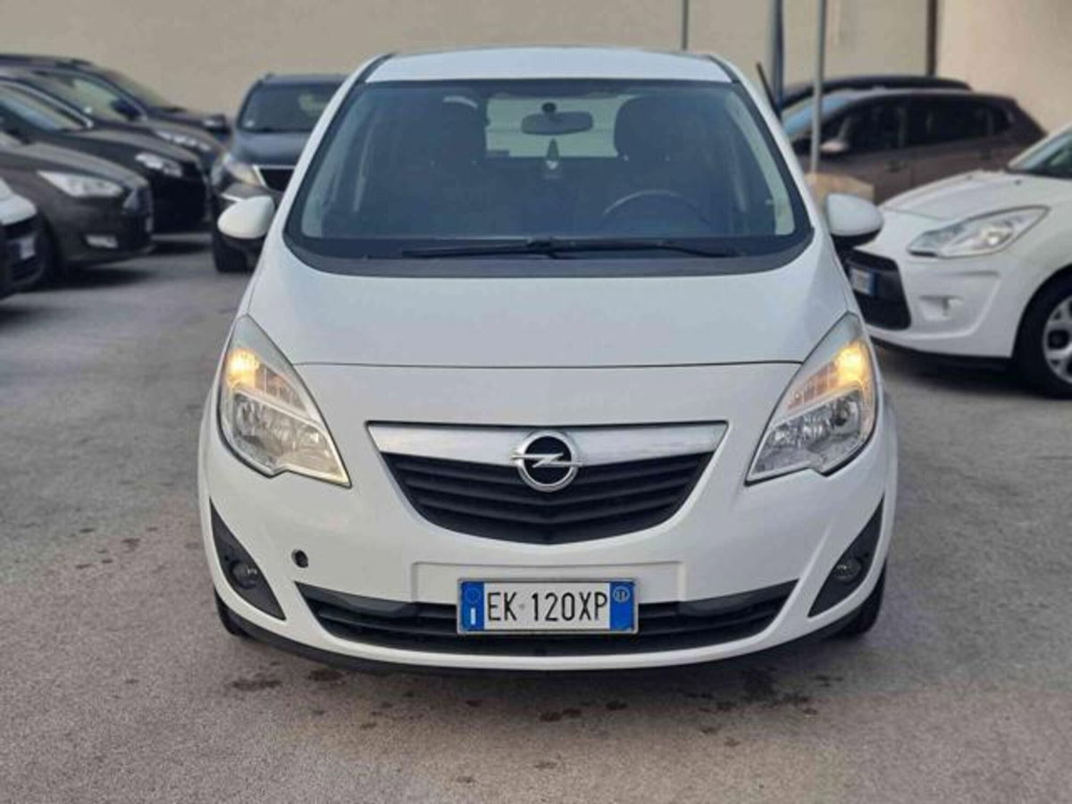 Opel Meriva 1.3 CDTI 95CV ecoFLEStart&Stop Cosmo (2)