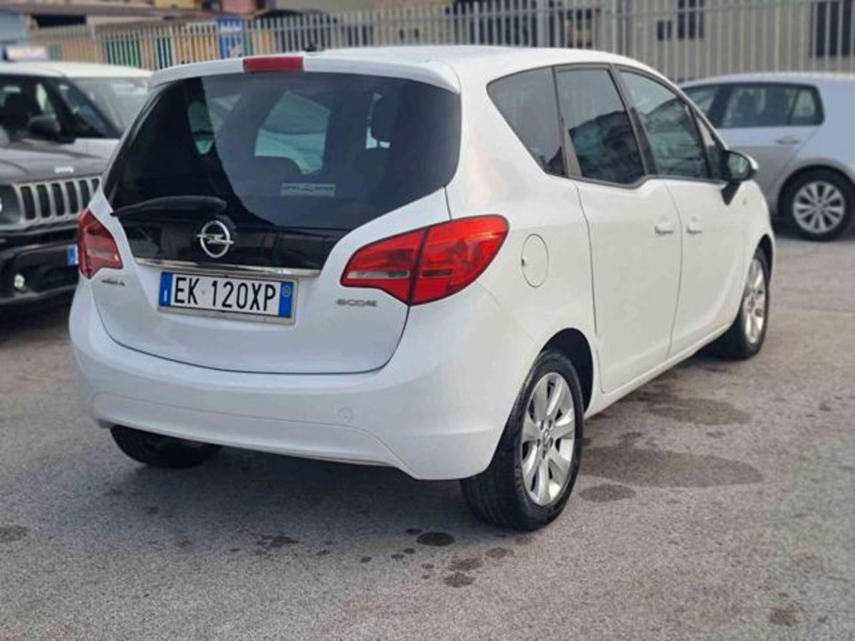Opel Meriva 1.3 CDTI 95CV ecoFLEStart&Stop Cosmo (4)