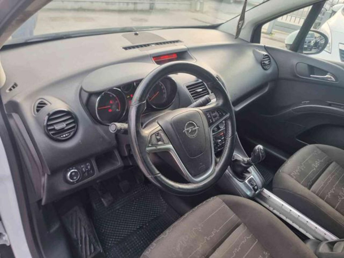 Opel Meriva 1.3 CDTI 95CV ecoFLEStart&Stop Cosmo (9)