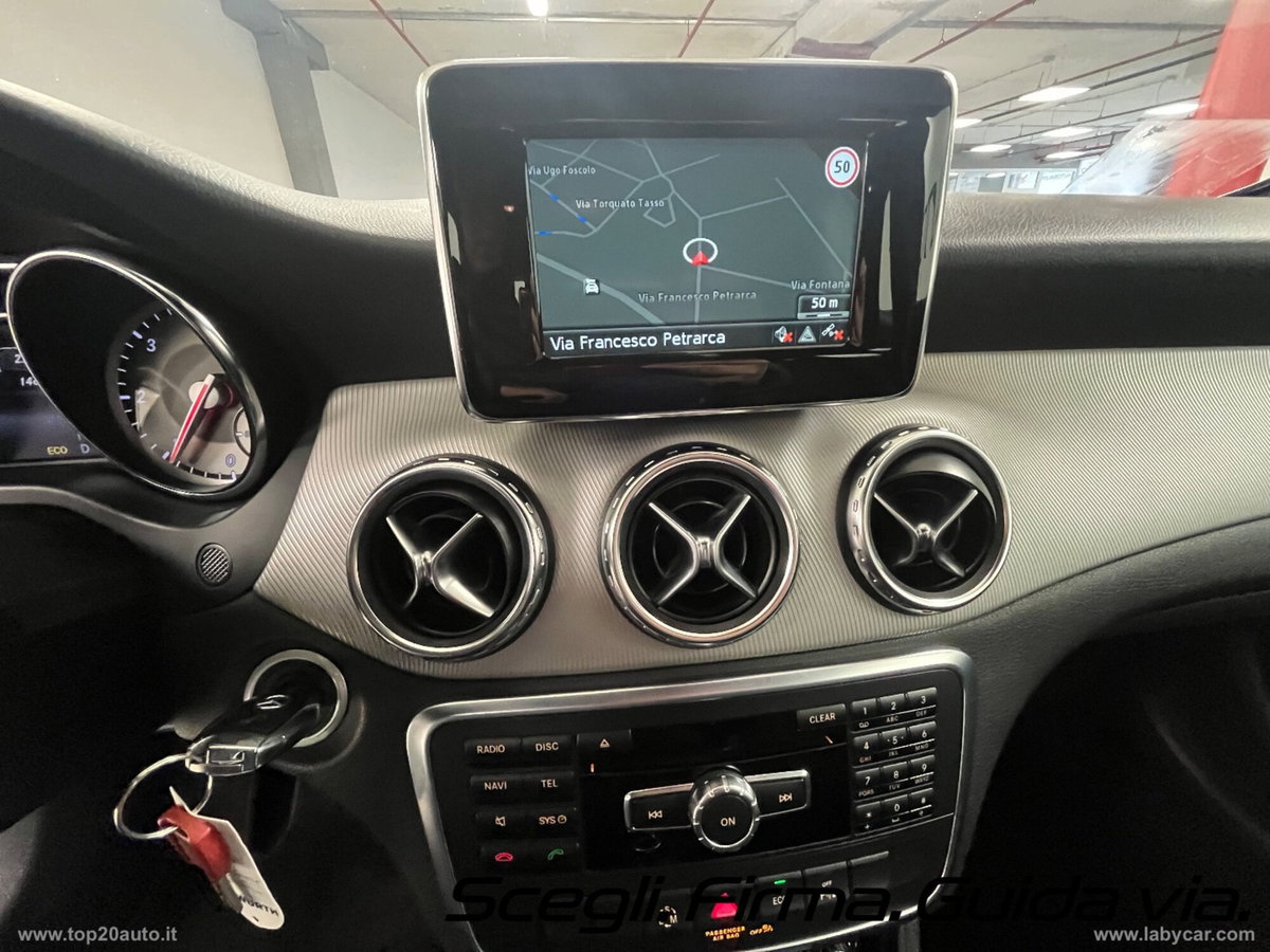 Mercedes-Benz GLA SUV 200 CDI Automatic Sport (8)