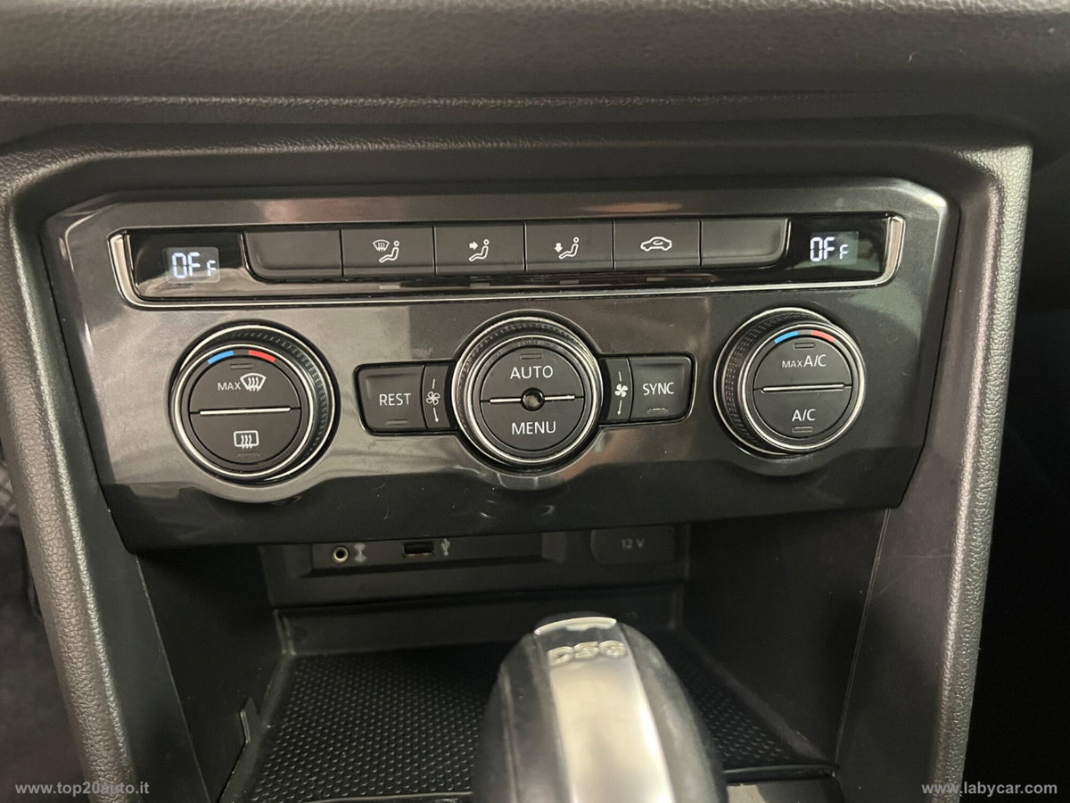 Volkswagen Tiguan Allspace 2.0 tdi R-Line 150cv dsg (10)
