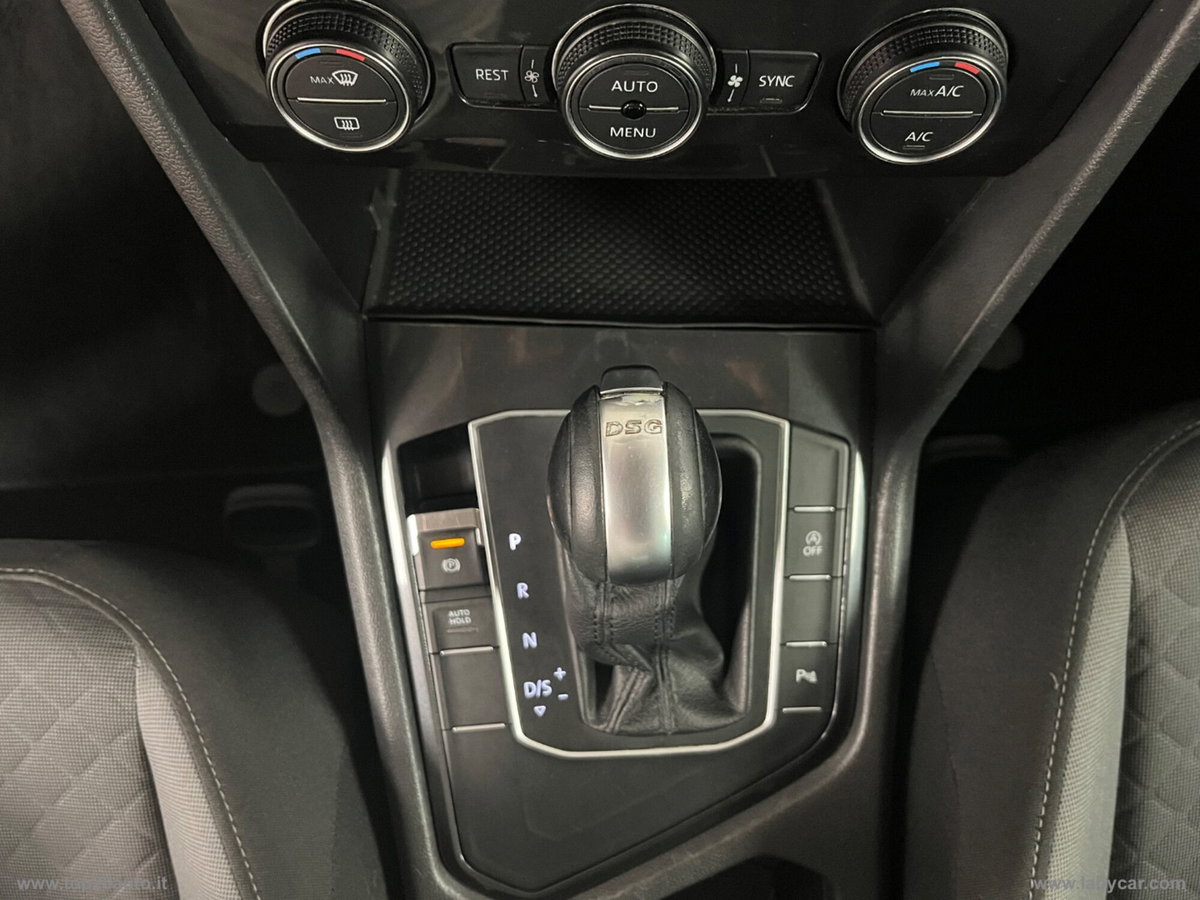 Volkswagen Tiguan Allspace 2.0 tdi R-Line 150cv dsg (11)