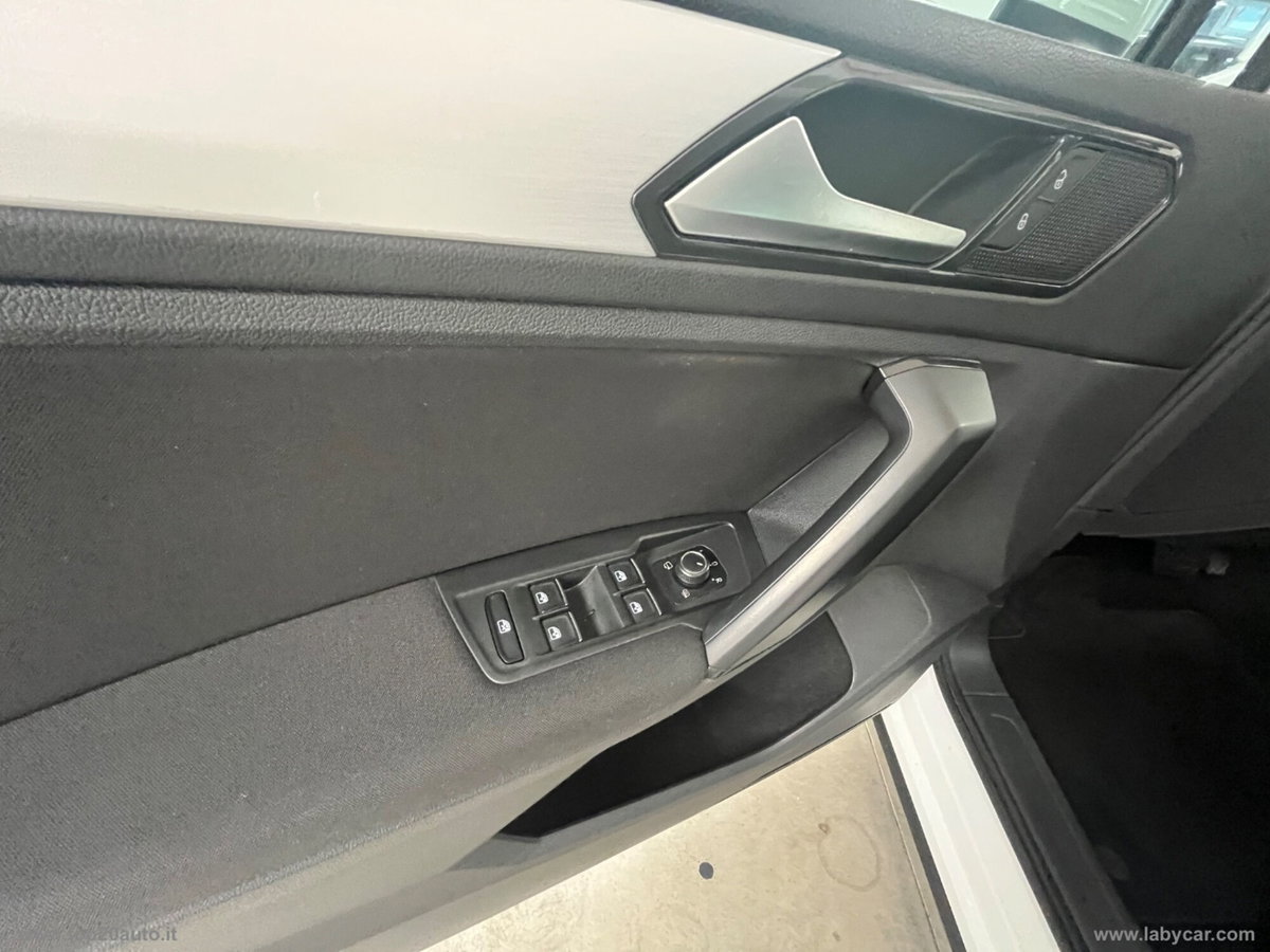 Volkswagen Tiguan Allspace 2.0 tdi R-Line 150cv dsg (5)