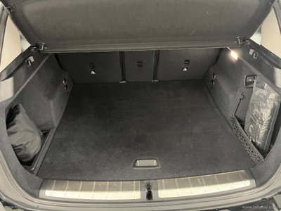 BMW X1 sDrive18d X Line (12)