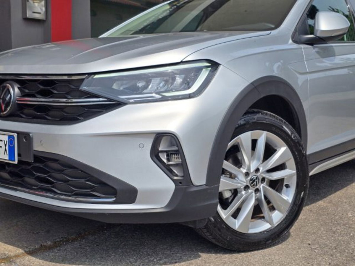 Volkswagen Taigo 1.0 tsi R-Line 95cv (2)