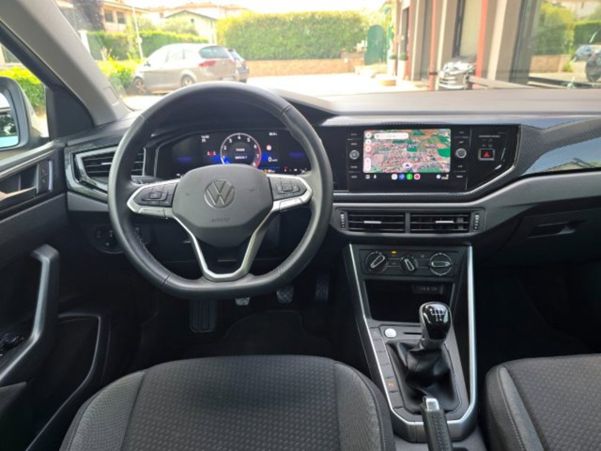 Volkswagen Taigo 1.0 tsi R-Line 95cv (4)
