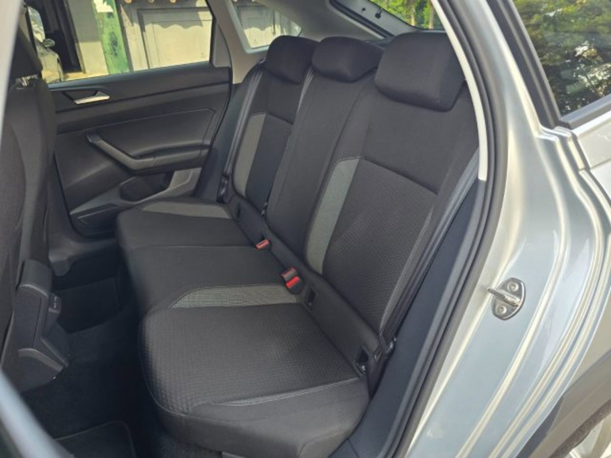 Volkswagen Taigo 1.0 tsi R-Line 95cv (7)