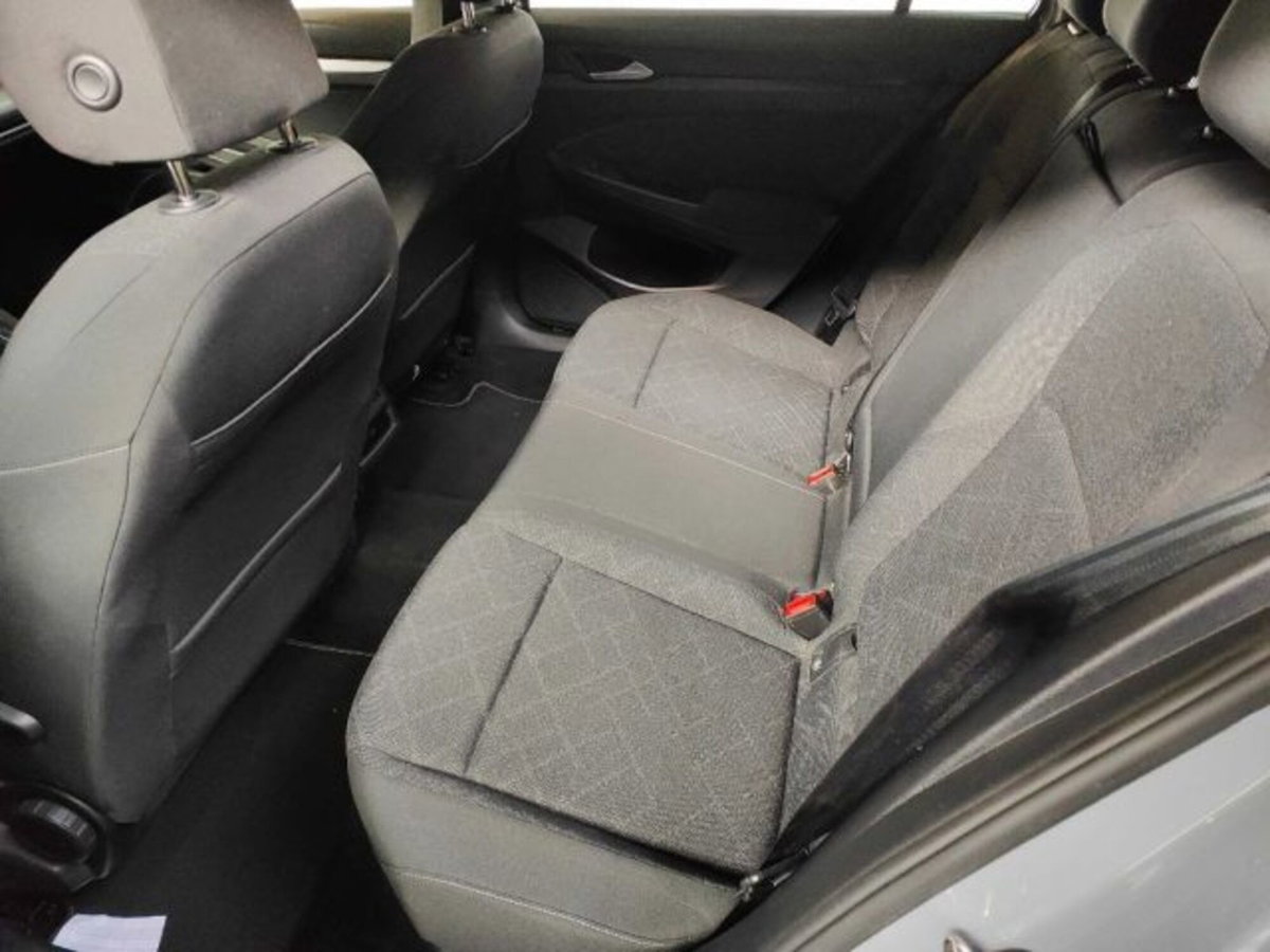 Volkswagen Golf Variant 2.0 TDI SCR DSG Style (8)