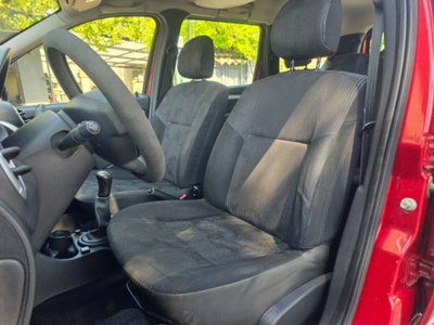 Dacia Logan Station Wagon MCV 1.6 GPL 7 posti Ambiance (4)