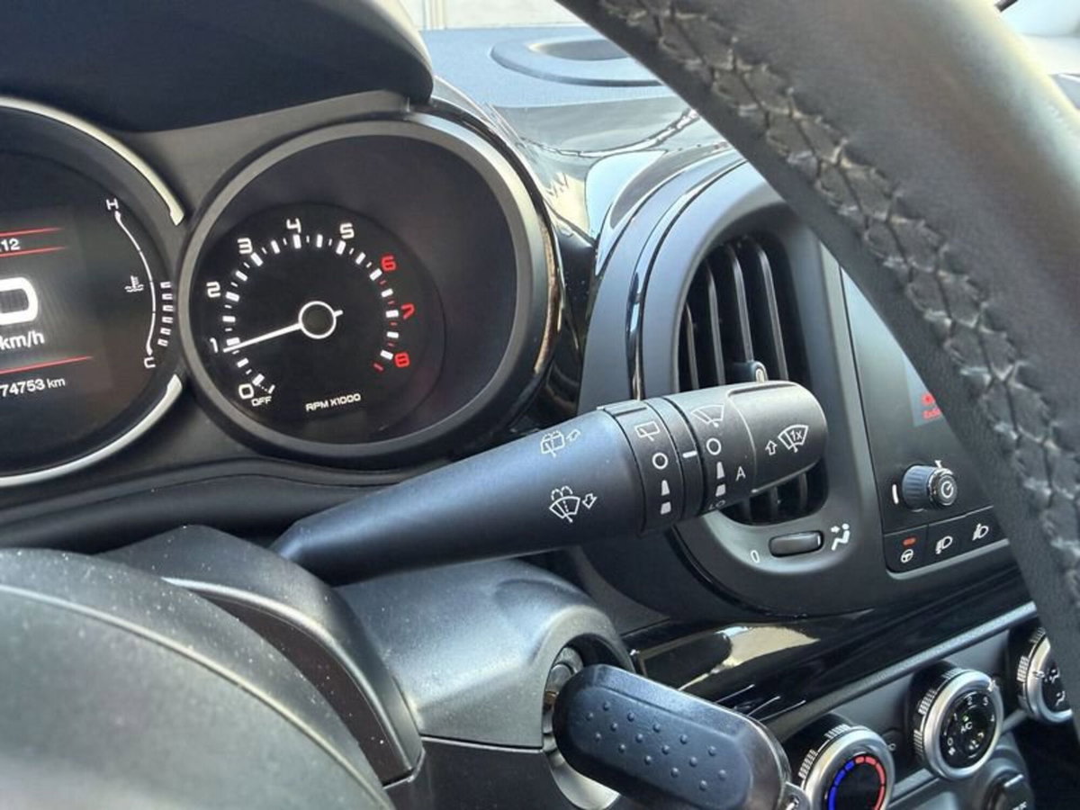 Fiat 500L 1.4 95 CV Pop (11)
