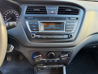 Hyundai i20 1.2 5 porte Classic (11)