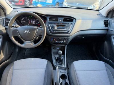 Hyundai i20 1.2 5 porte Classic (16)
