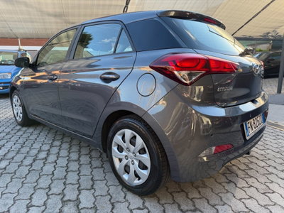 Hyundai i20 1.2 5 porte Classic (3)
