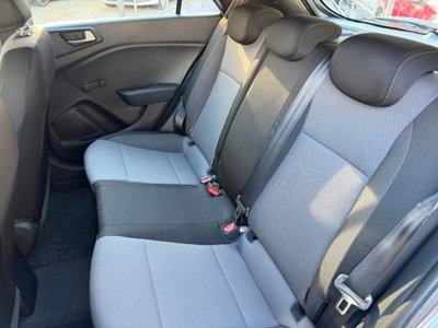 Hyundai i20 1.2 5 porte Classic (8)