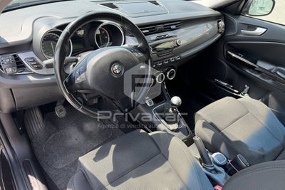 Alfa Romeo Giulietta 2.0 JTDm-2 Distinctive 140cv (11)