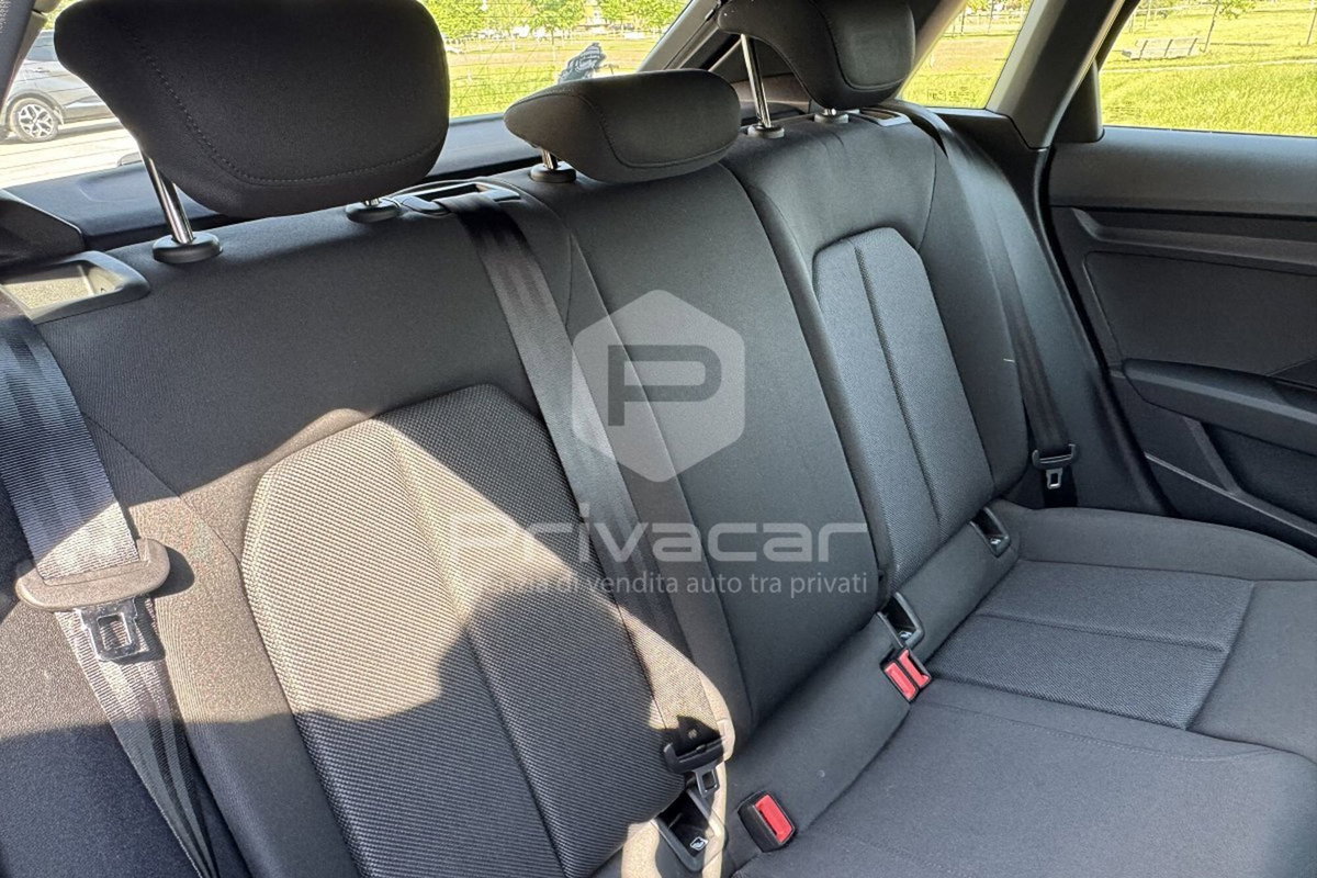 Audi A3 Sportback 30 TDI S tronic Business Advanced (14)