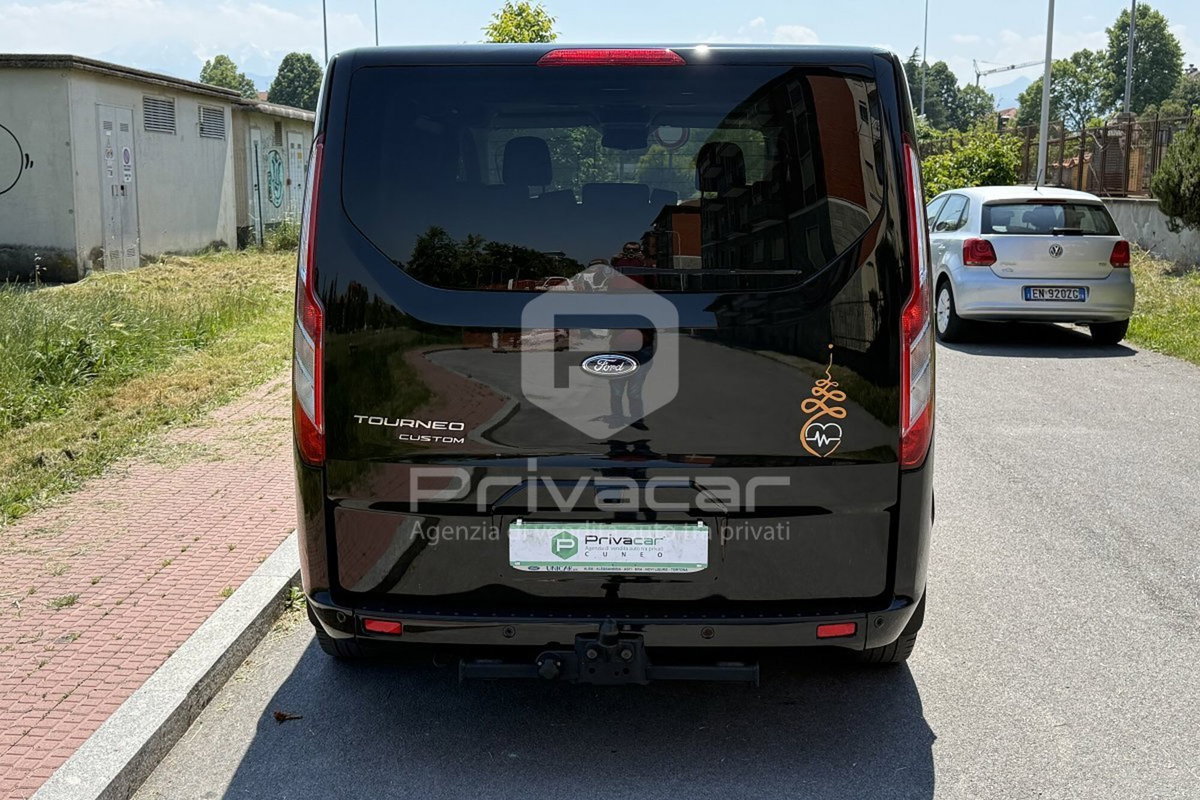 Ford Tourneo Custom 320 2.0 EcoBlue 170CV aut. PC Titanium (6)