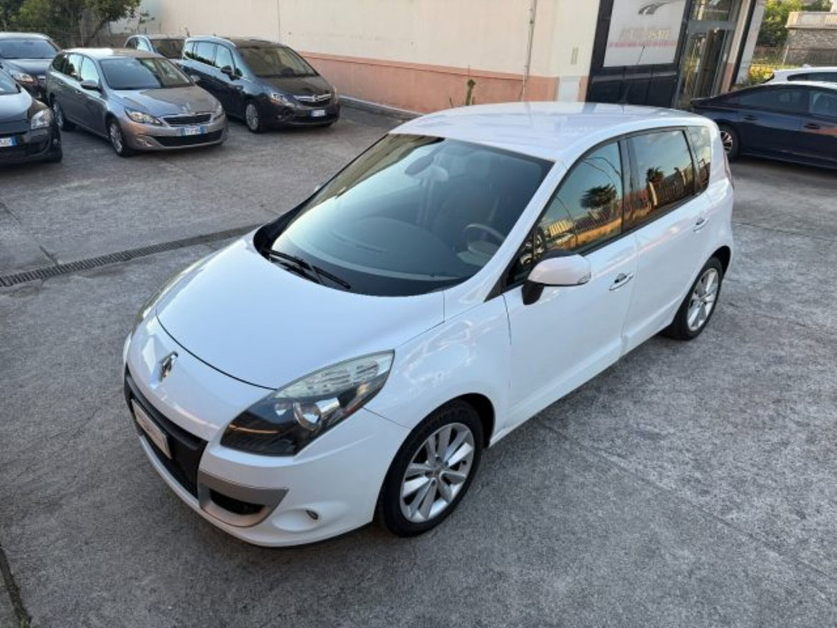 Renault Scenic E-Tech Electric 1.5 dCi 110CV EDC Luxe (11)