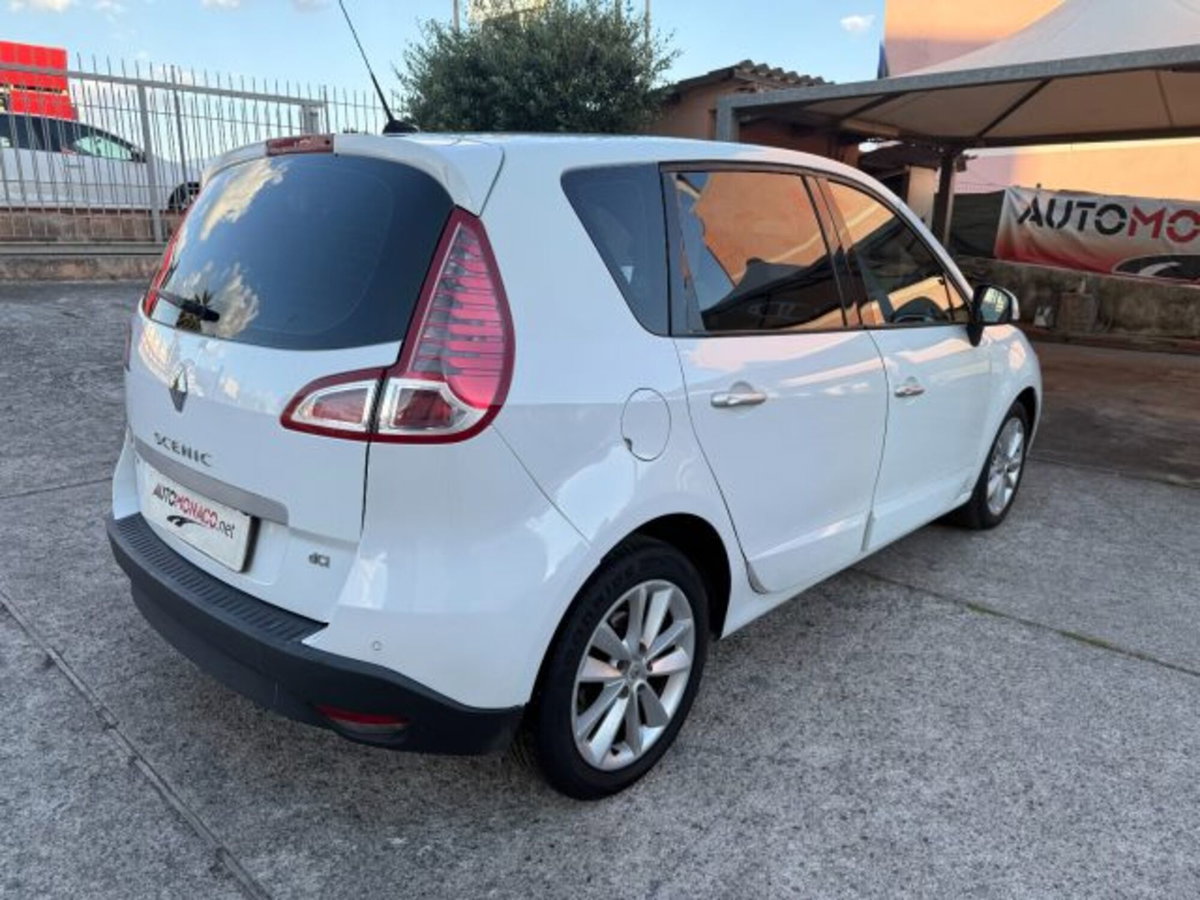 Renault Scenic E-Tech Electric 1.5 dCi 110CV EDC Luxe (6)