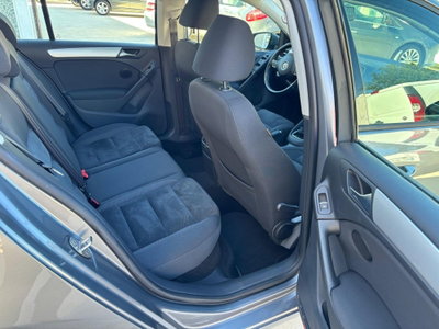 Volkswagen Golf 1.6 TDI DPF 5p. Highline (12)