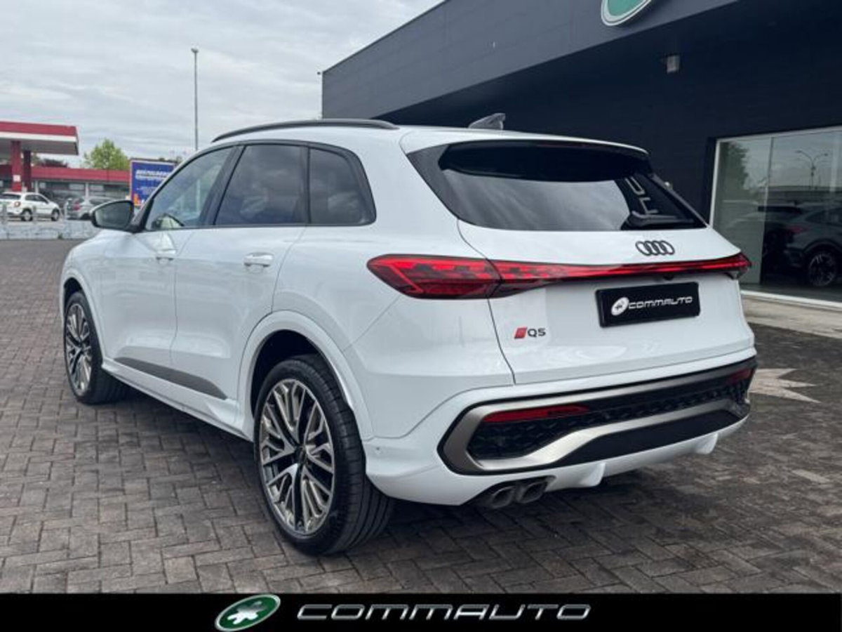 Audi Q5 40 2.0 tdi mhev 12V S line quattro s-tronic (6)
