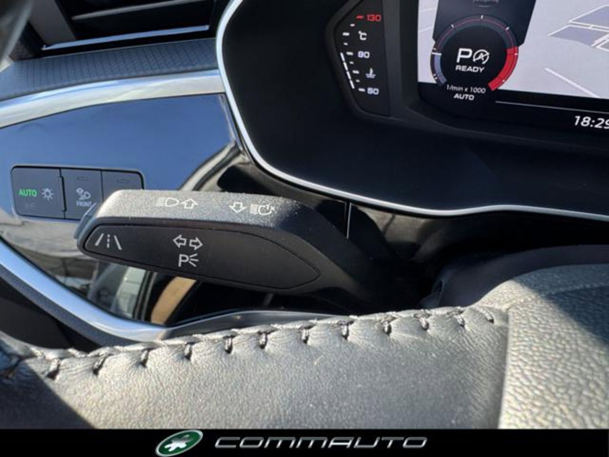 Audi Q3 Sportback 35 TDI quattro S tronic S line edition (16)