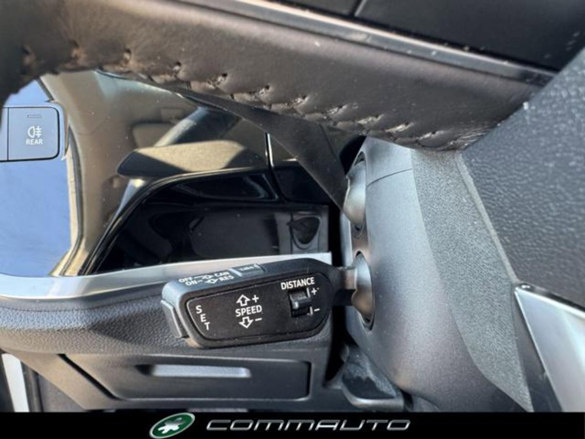 Audi Q3 Sportback 35 TDI quattro S tronic S line edition (17)