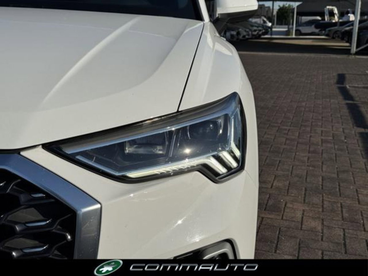 Audi Q3 Sportback 35 TDI quattro S tronic S line edition (9)