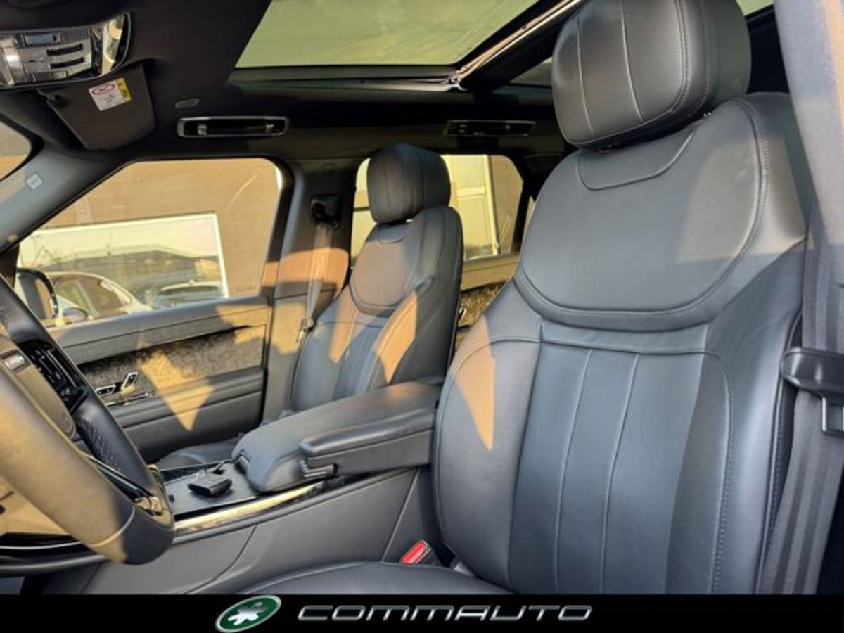 Land Rover Range Rover Sport 3.0D l6 300 CV HSE Dynamic Stealth (11)
