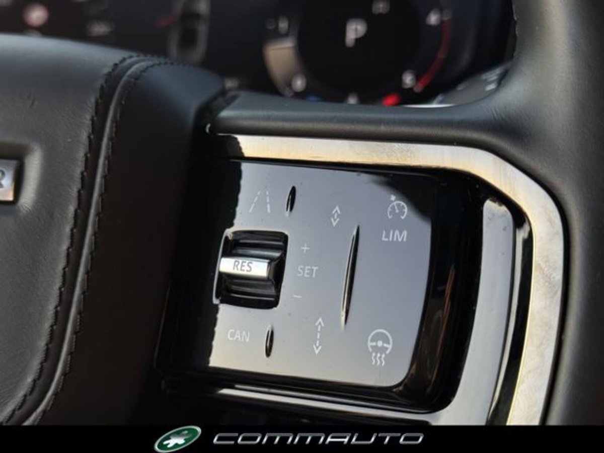 Land Rover Range Rover Sport 3.0D l6 300 CV HSE Dynamic Stealth (18)