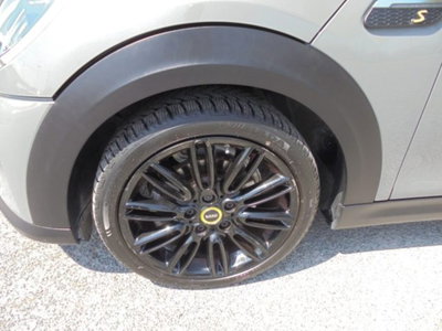 MINI Mini Cooper SE Classic (10)