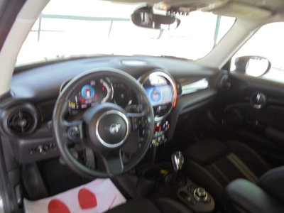 MINI Mini Cooper SE Classic (16)