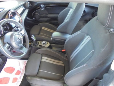 MINI Mini Cooper SE Classic (17)