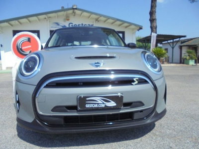 MINI Mini Cooper SE Classic (2)