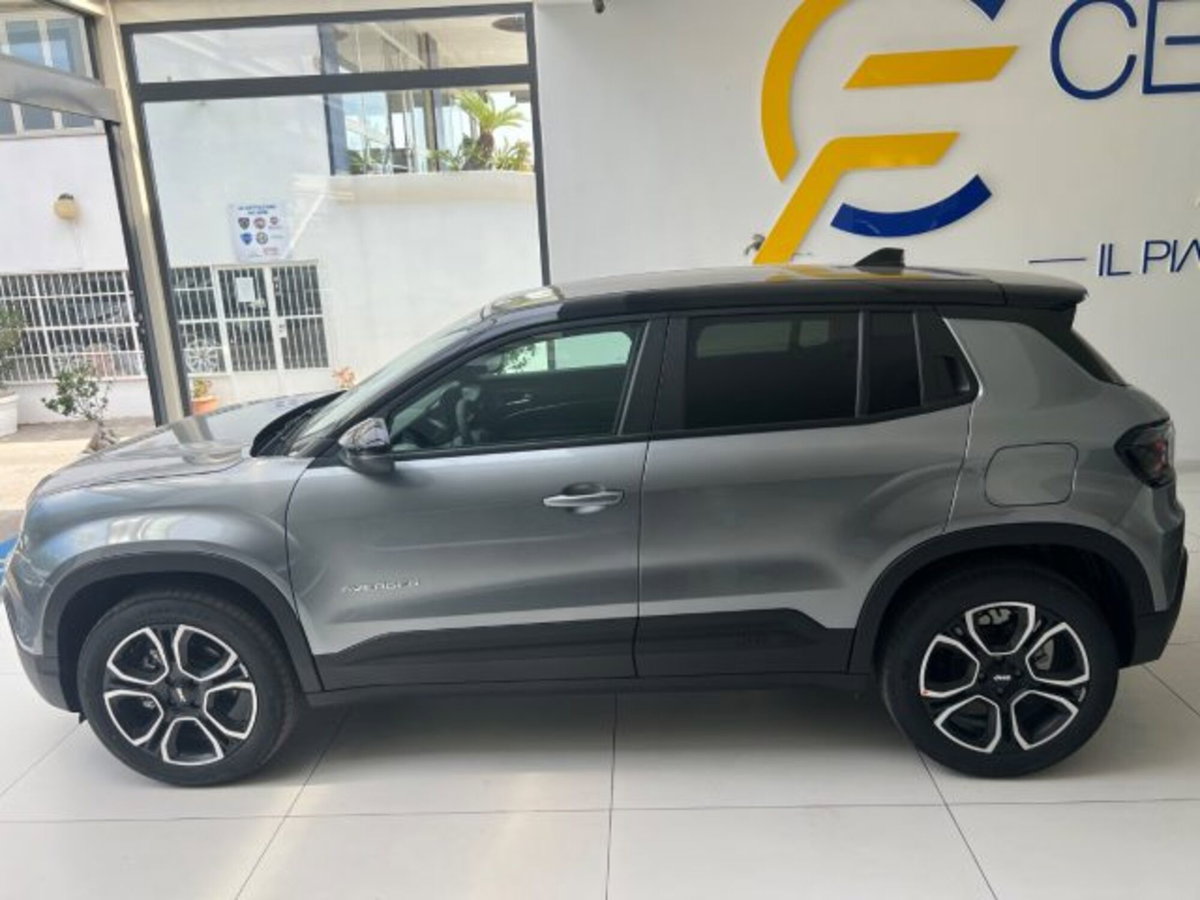 Jeep Avenger 1.2 turbo Summit fwd 100cv (11)