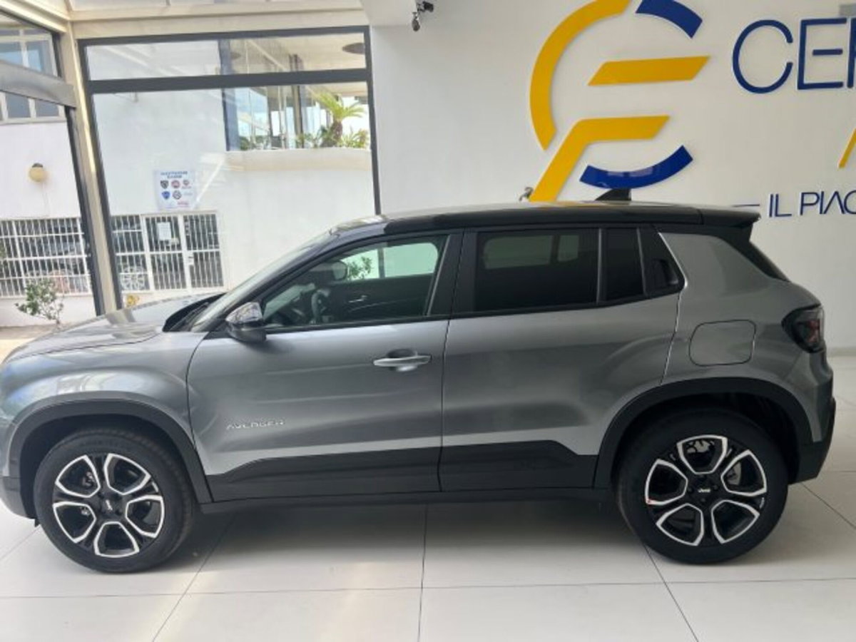Jeep Avenger 1.2 turbo Summit fwd 100cv (12)