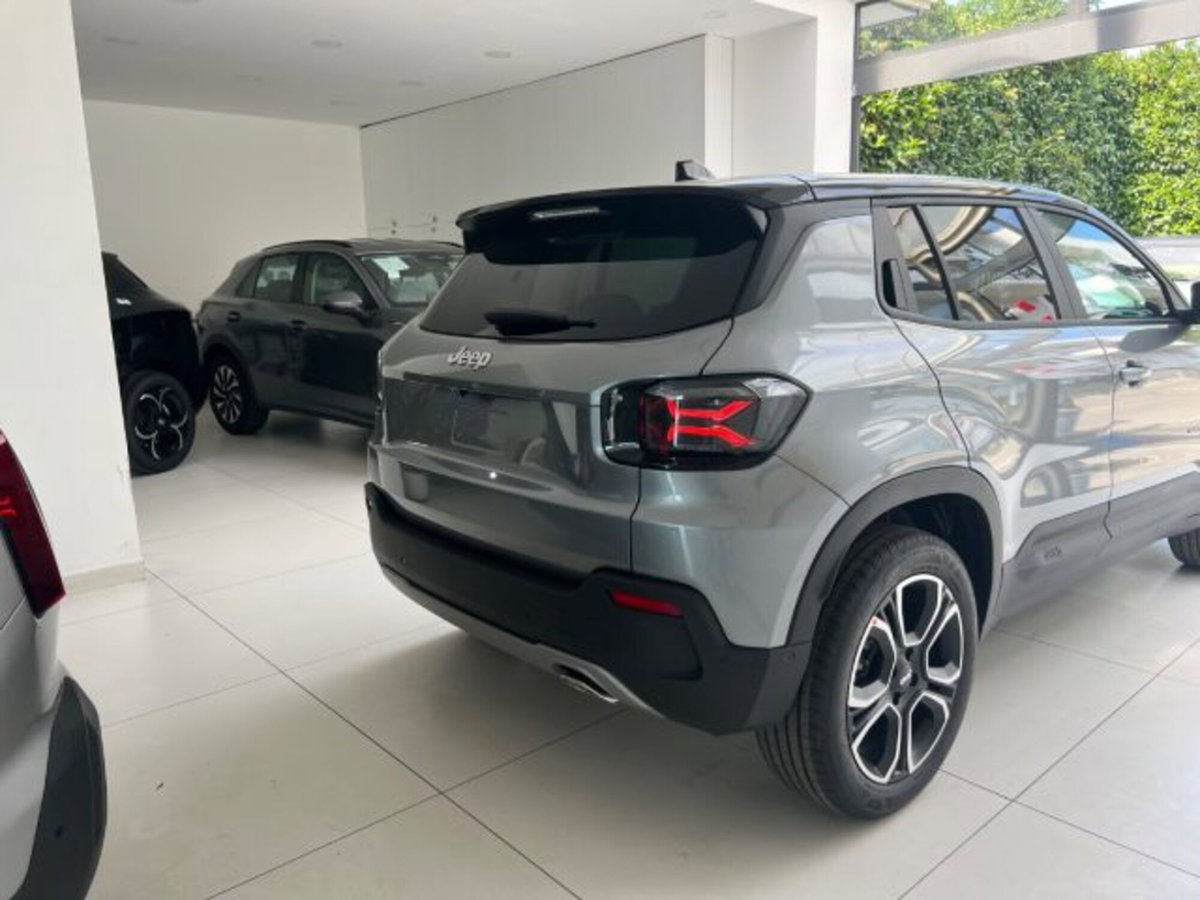 Jeep Avenger 1.2 turbo Summit fwd 100cv (16)