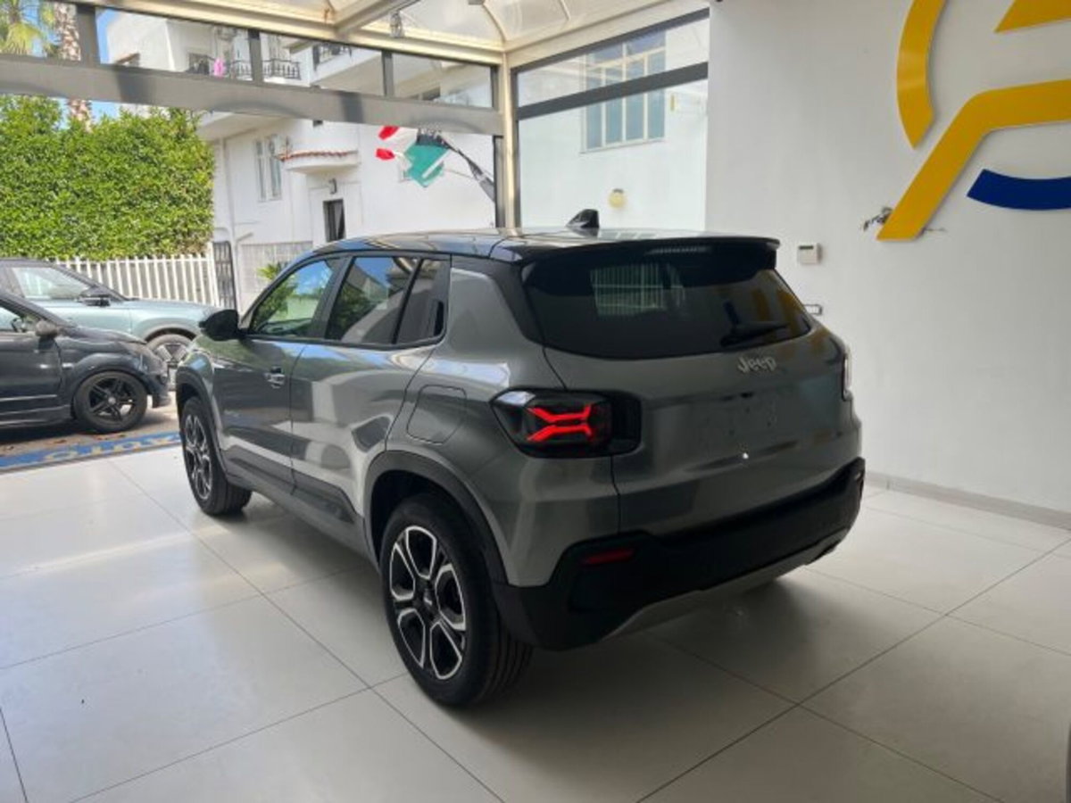 Jeep Avenger 1.2 turbo Summit fwd 100cv (18)