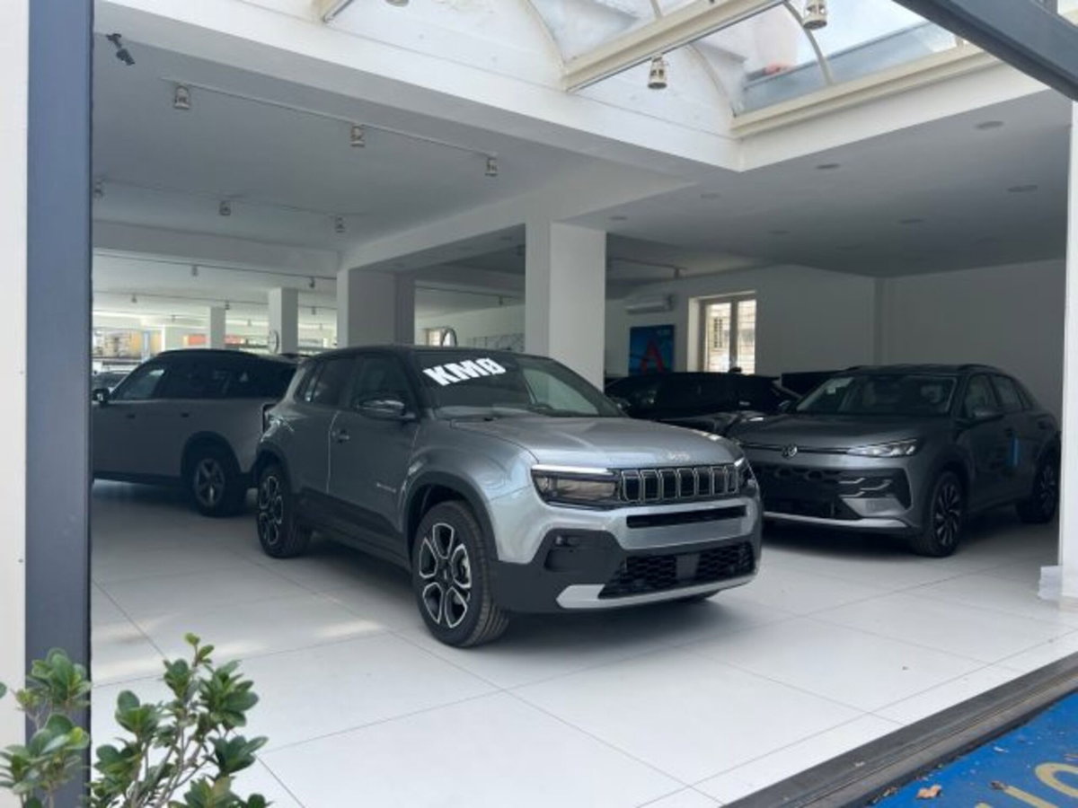 Jeep Avenger 1.2 turbo Summit fwd 100cv (6)