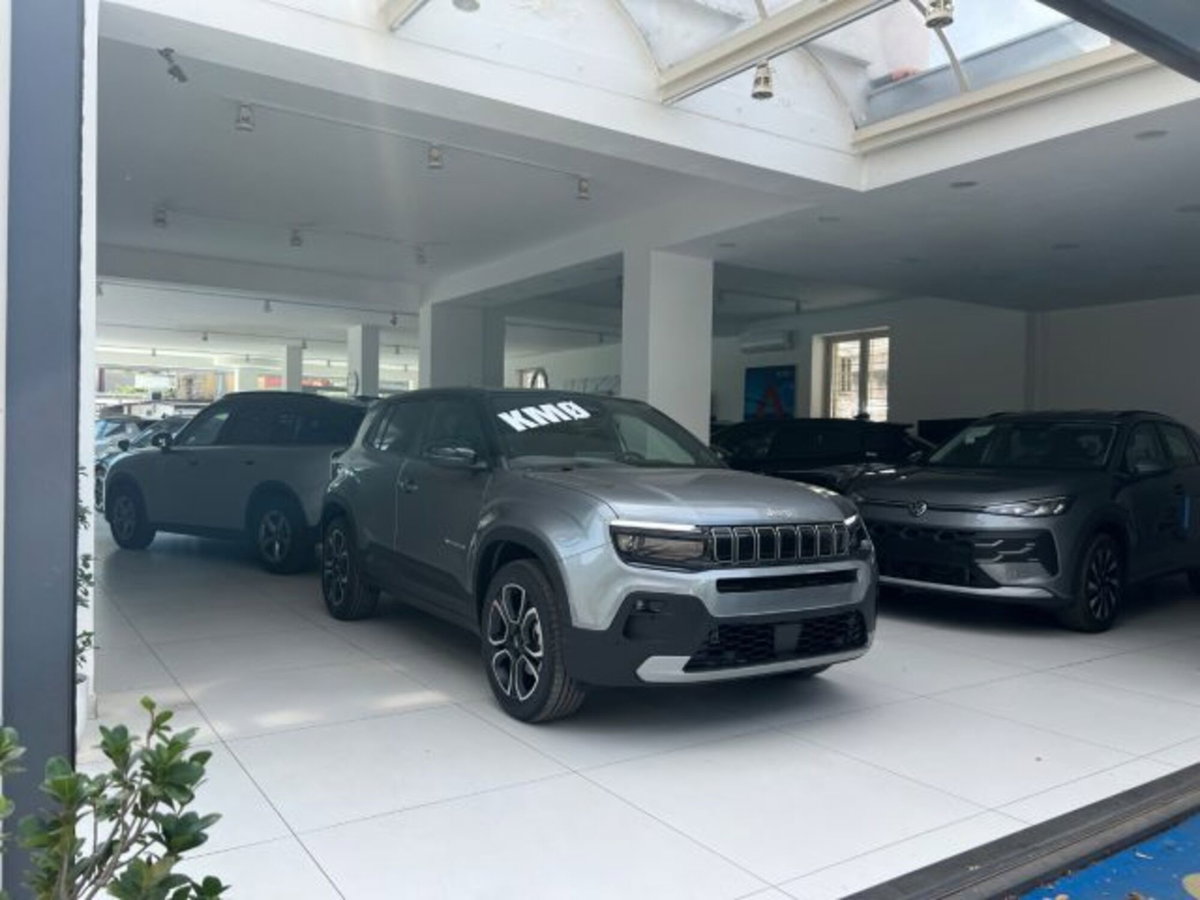 Jeep Avenger 1.2 turbo Summit fwd 100cv (9)