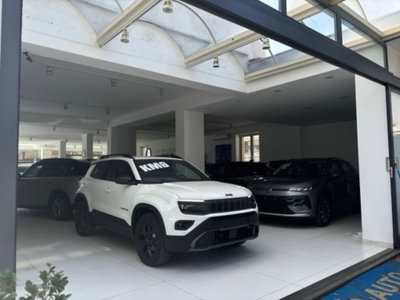 Jeep Avenger 1.2 turbo e-hybrid mhev Overland 4xe 145cv edct6 (3)